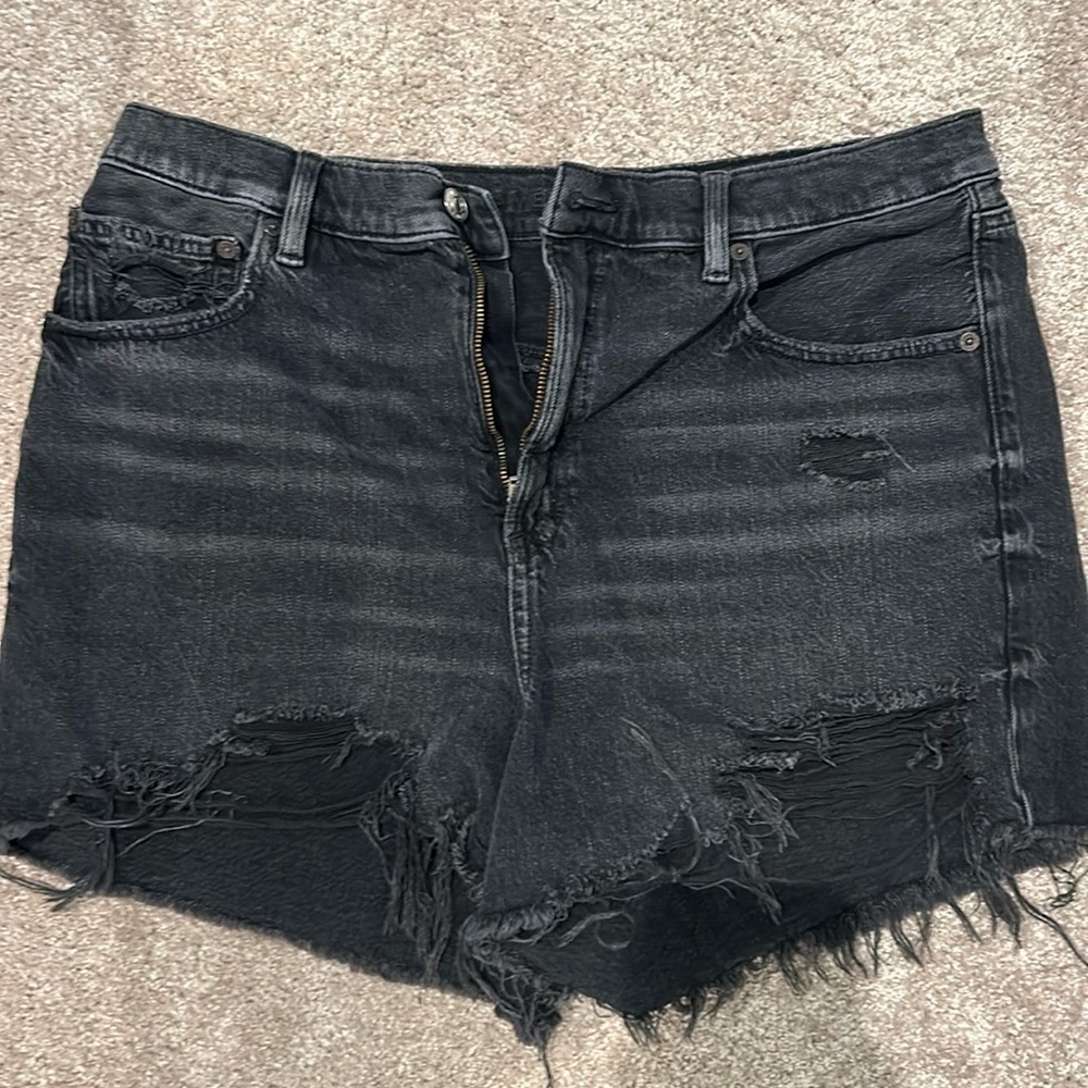 Black American Eagle jeaned shorts